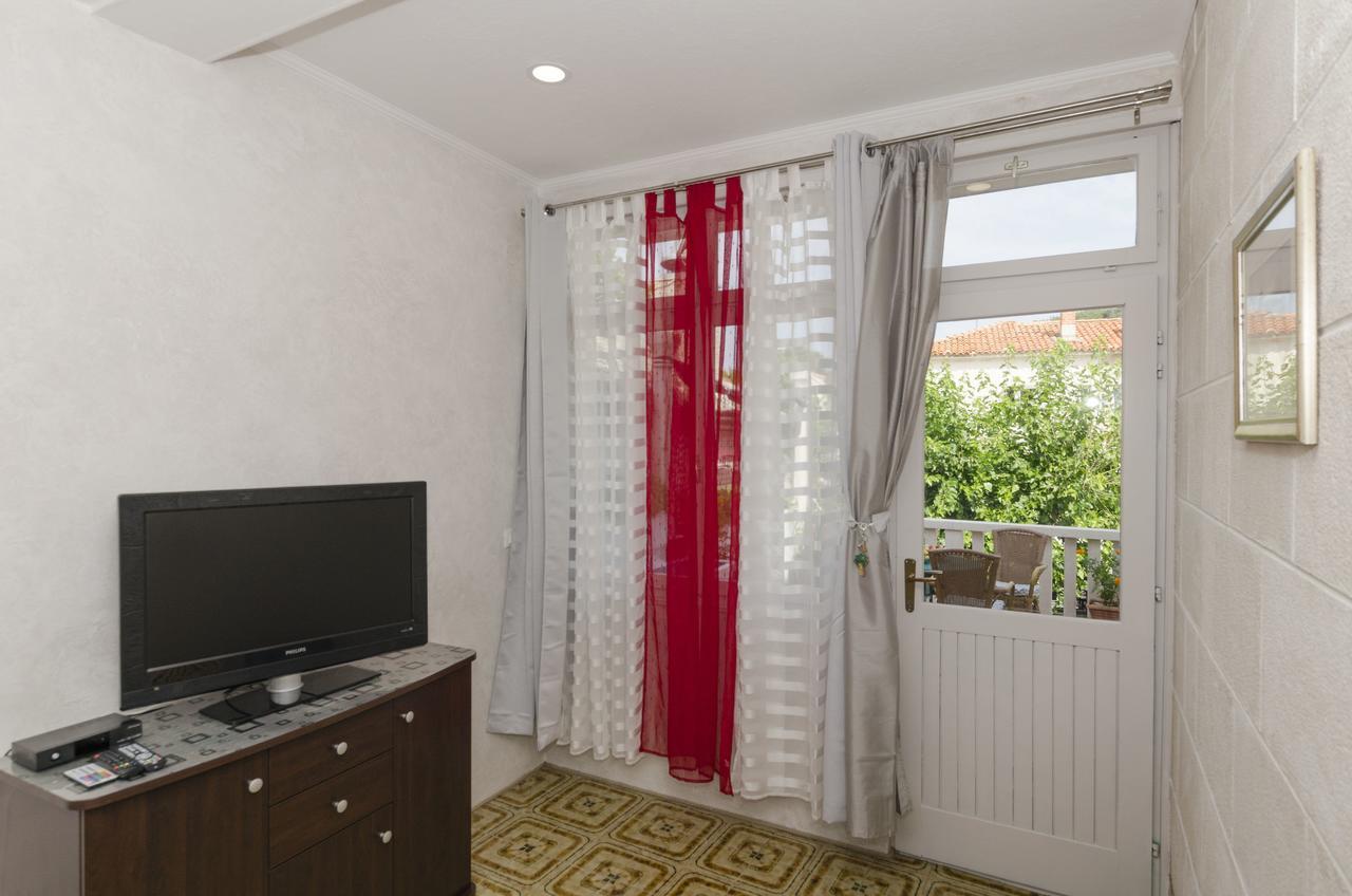 Apartments Tanja Baska Voda Exterior photo